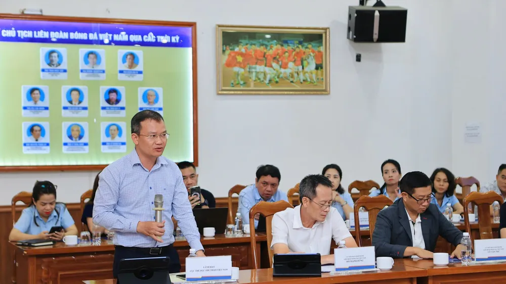 Phó Cục trưởng Cục TDTT Việt Nam Nguyễn Hồng Minh phát biểu ý kiến chỉ đạo tại Hội nghị.