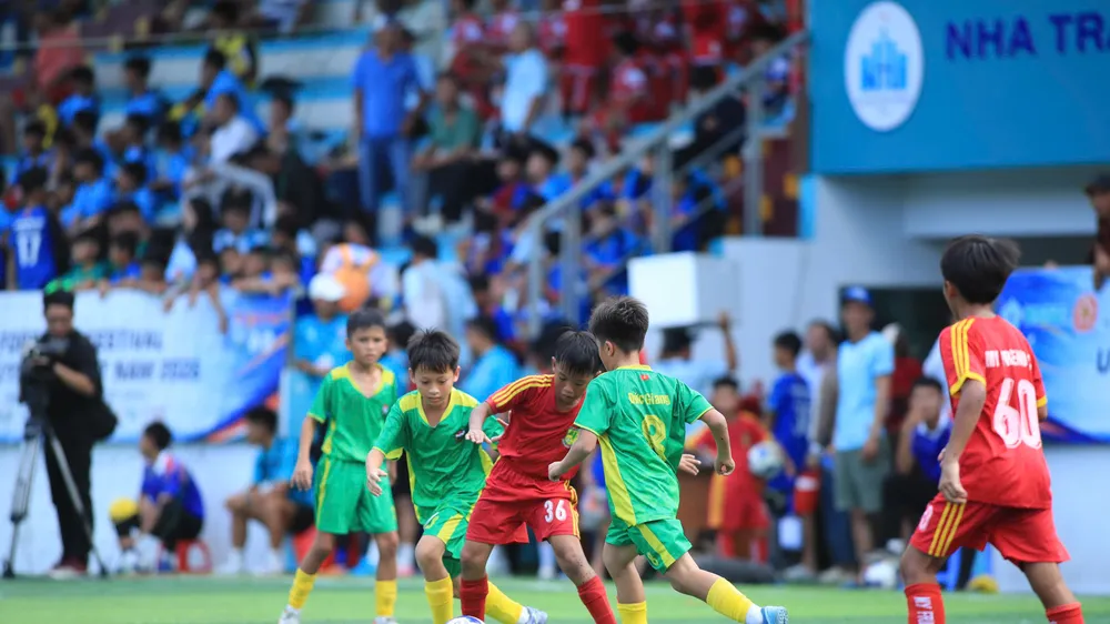 Festival có sự tham dự của 44 đội đến từ các trung tâm bóng đá trẻ trên cả nước.