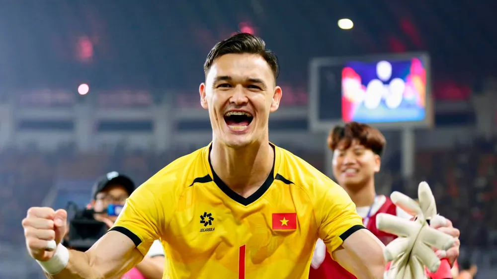 Thủ môn Lê Giang trở thành chốt chặn an toàn của đội tuyển Việt Nam tại giải lần này. Ảnh: ANH KHOA