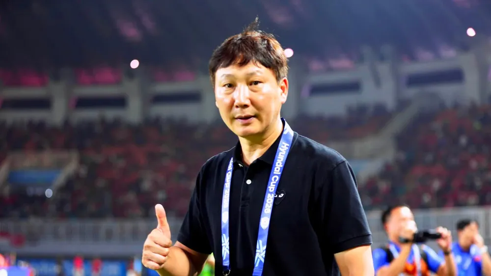Thầy trò HLV Kim Sang-sik gây sốc bằng chiến thắng 3-0 trước Indonesia.