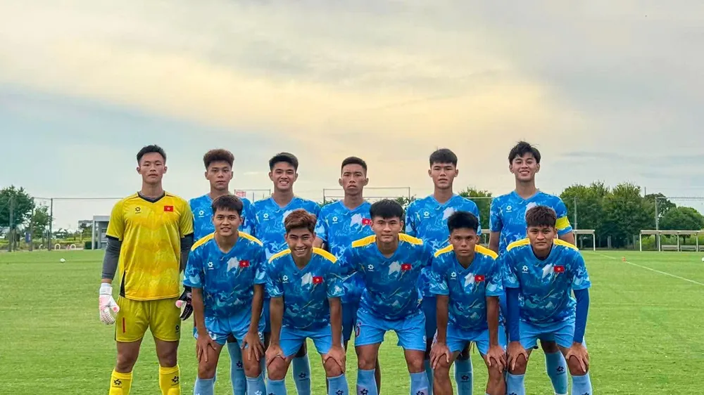 Đội hình xuất phát của U20 Việt Nam ở trận tập huấn đầu tiên vào ngày 9-8.