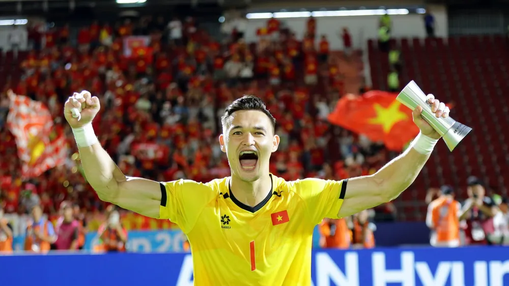 Lê Giang Patrik (ảnh) cùng với Văn Việt và Trung Kiên là 3 thủ môn của đội tuyển Việt Nam dự FIFA ASEAN Cup 2026.