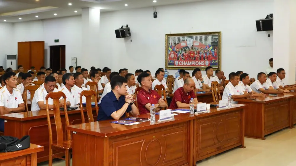 Hơn 100 giám sát trọng tài, trọng tài, trợ lý trọng tài tham gia điều hành mùa bóng chuyên nghiệp 2026-2027. Ảnh: ĐOÀN NHẬT