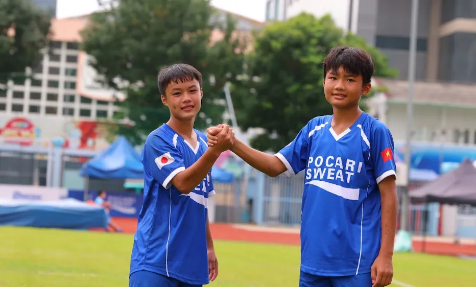 Hai tài năng trẻ Trần An Thịnh và Đinh Tuấn Vũ giành chiến thắng ở đợt tuyển chọn mùa này của Pocari Sweat - Dream Project