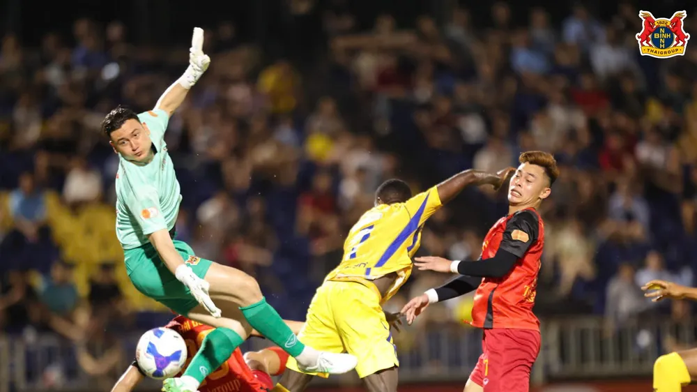 CLB Ninh Bình là một trong những thách thức cho ngôi vô địch mà CAHN đang nắm giữ. Ảnh: NBFC