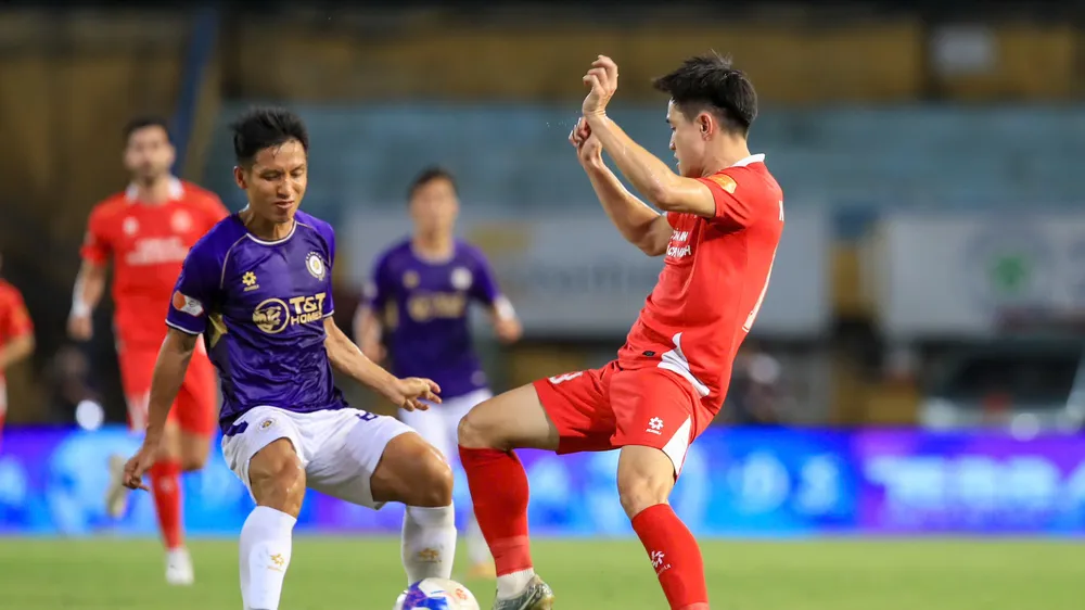 Mùa thứ hai liên tiếp hai đội Công an TPHCM và Hà Nội gặp nhau ở trận ra quân. Ảnh: VPF