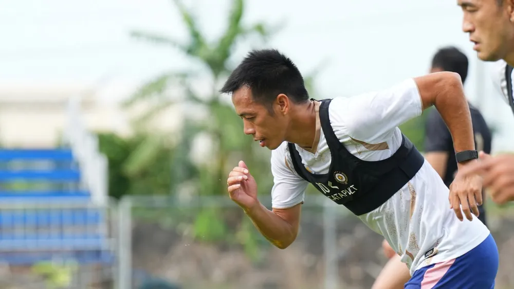 Văn Quyết có tên trong 24 học viên tham gia khóa học HLV chứng chỉ B AFC/VFF năm 2026. Ảnh: HNFC