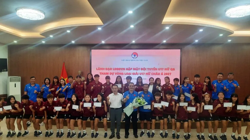 Các tuyển thủ U17 nữ Việt Nam sẵn sàng tham dự vòng loại U17 nữ châu Á 2027. Ảnh: VFF