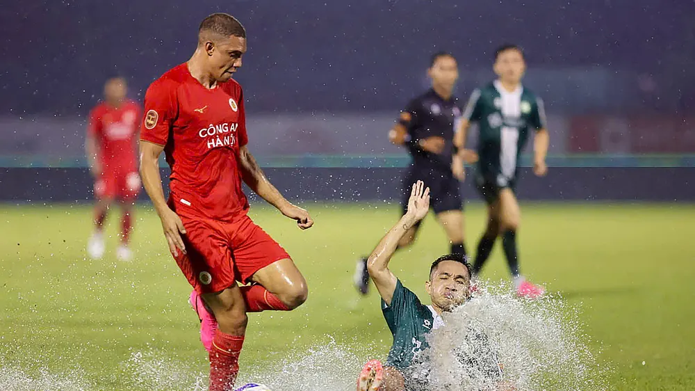 VPF đã nâng suất ngoại binh trên sân lên 4 cầu thủ từ V-League 2026-2027 nhằm nâng chất lượng các trận đấu. Ảnh: VPF