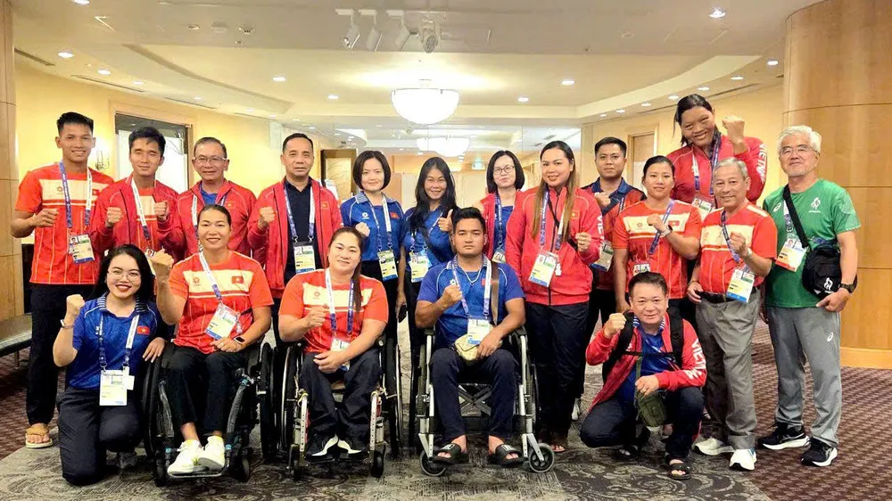 Đoàn thể thao Việt Nam đã tham dự những môn đầu tiên vào ngày 16-10. 