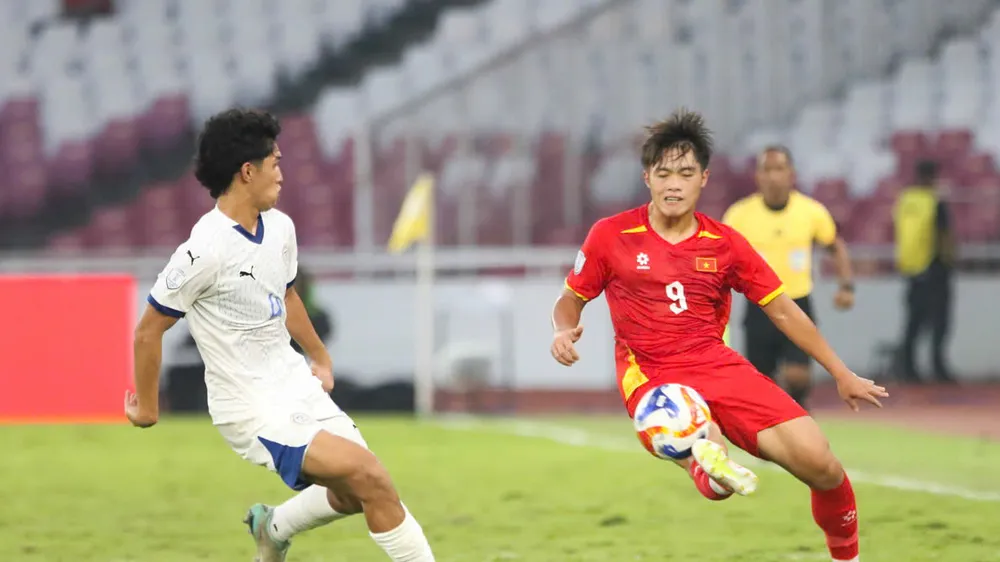 Quốc Việt sẽ là trụ cột của lứa U23 Việt Nam tới đây. Ảnh: DŨNG PHƯƠNG