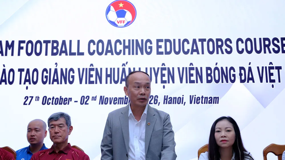 Tổng thư ký VFF Nguyễn Văn Phú phát biểu tại lễ khai mạc.
