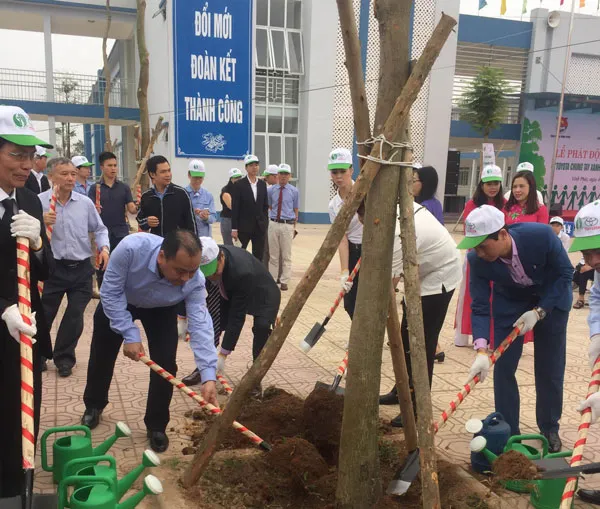 Phát động chiến dịch "Chung tay xanh hoá học đường 2017"