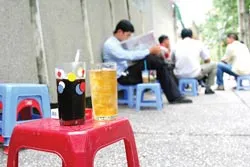 Cà phê ngõ phố