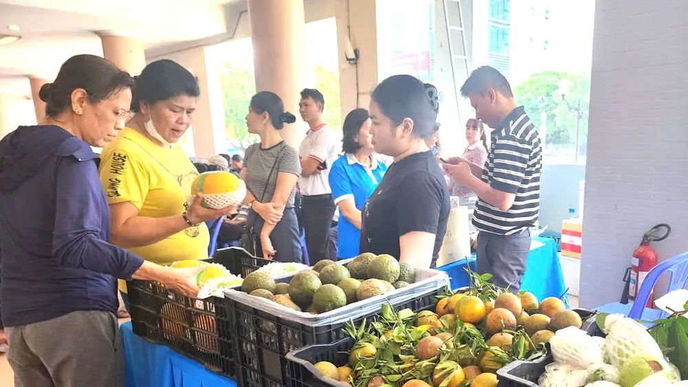 Phường Phú Nhuận: Phát động chương trình “Đồng hành cùng nông sản sạch” 