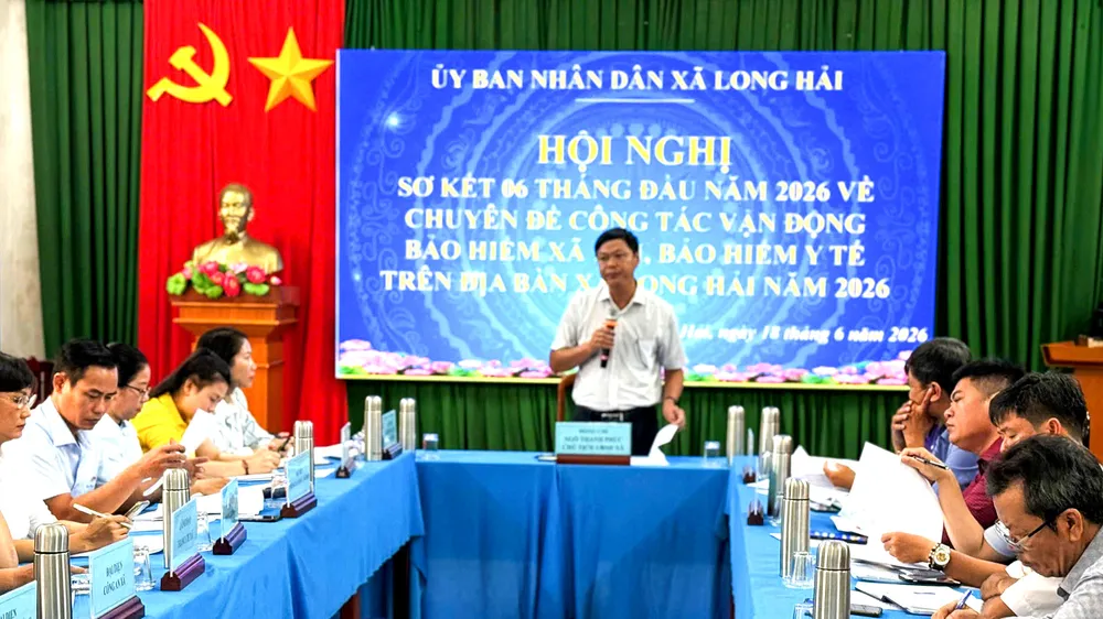 Ông Ngô Thanh Phúc, Chủ tịch UBND xã Long Hải đã chủ trì hội nghị