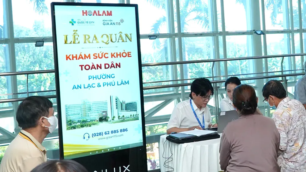 Phường An Lạc và phường Phú Lâm ký kết hợp tác khám sức khỏe chất lượng cao cho người dân