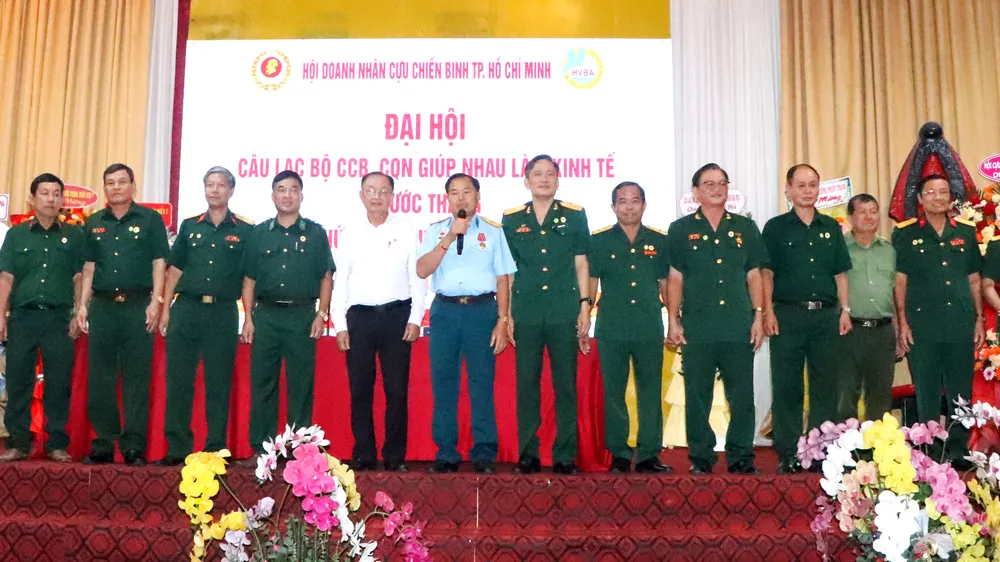 Ban chủ nhiệmm CLB nhiệm kỳ 2026-2031 ra mắt đại hội. Ảnh: THÀNH HUY