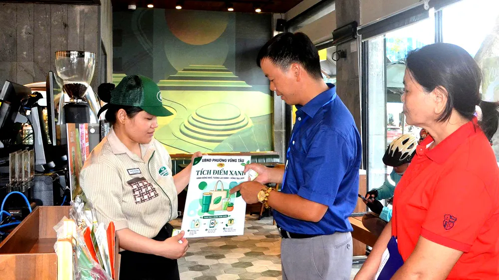 Phường Vũng Tàu đẩy mạnh tuyên truyền về hạn chế sử dụng đồ nhựa dùng một lần