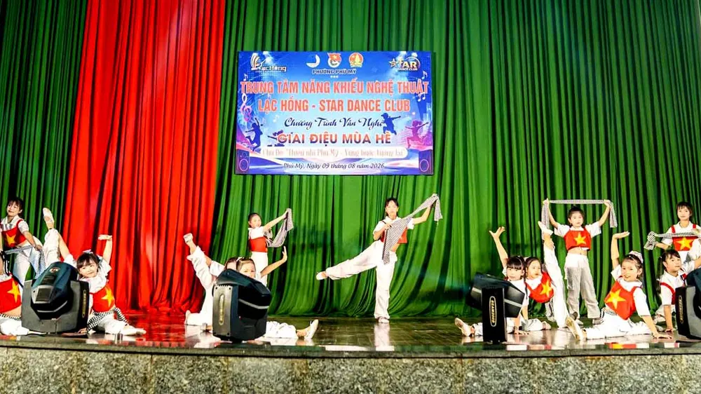 Rộn ràng "Giai điệu mùa hè" của thiếu nhi phường Phú Mỹ 