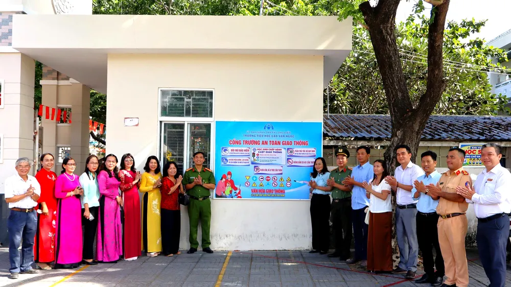Xã Long Điền ra mắt mô hình “Cổng trường an toàn giao thông”