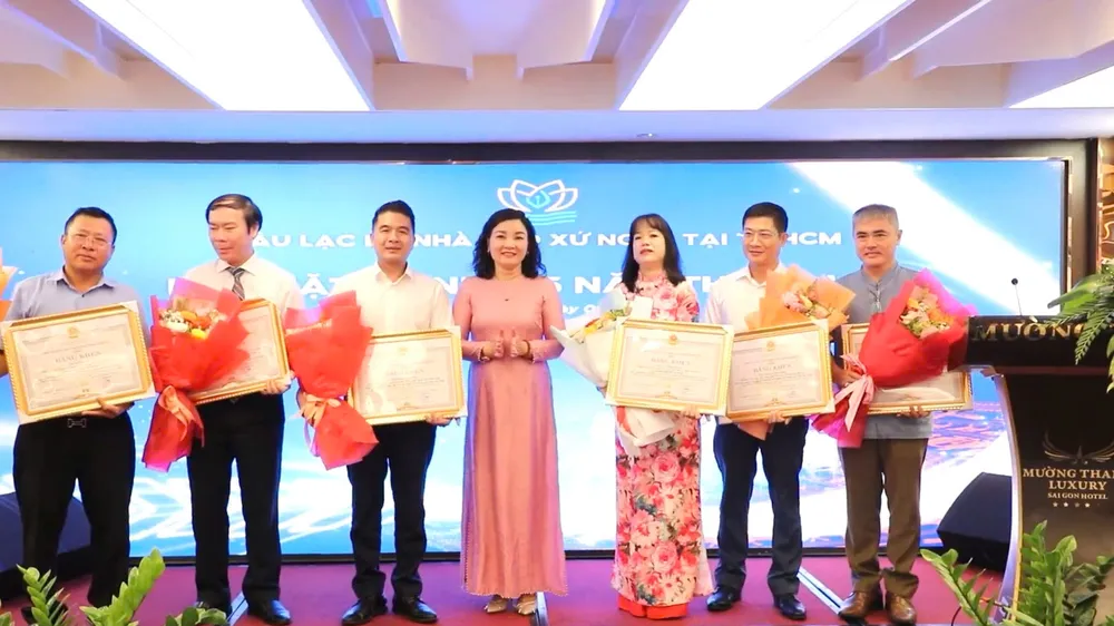 Các cá nhân được UBND tỉnh Nghệ An tặng bằng khen