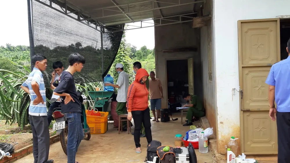 Đôi vợ chồng chết bất thường sau tin nhắn từ biệt