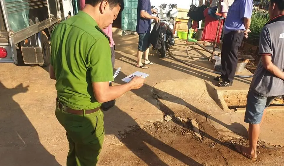 Thanh niên bị đâm tử vong vì nghi đánh bài gian lận