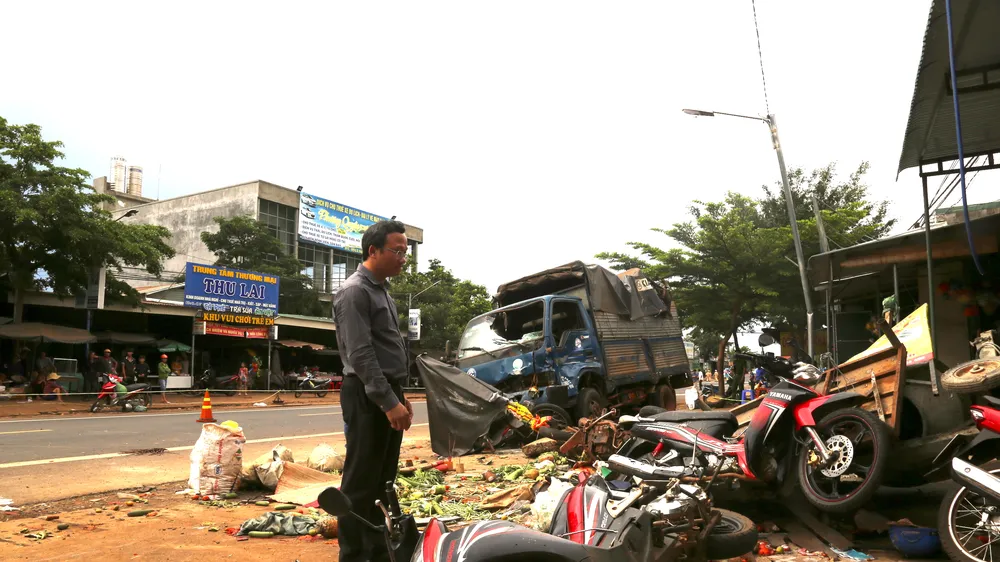 Khởi tố vụ xe tải lao vào chợ khiến 5 người chết