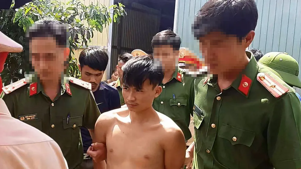 Chở 2 tạ ma tuý đá vào TPHCM để tiêu thụ thì bị bắt