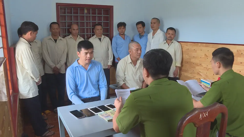 Phá đường dây cá độ bóng đá “khủng”, giao dịch lên đến 4.000 tỷ đồng