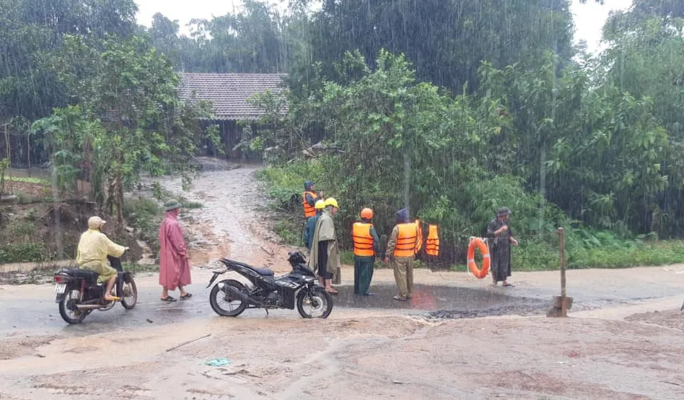 Bão số 12 gây mưa lớn, chia cắt nhiều khu vực ở Đắk Lắk