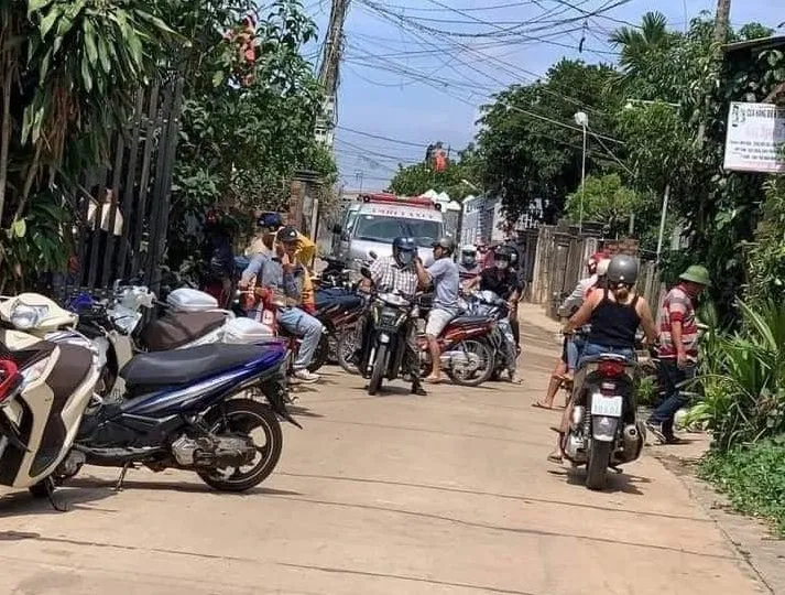 Đâm chết bạn tình vì nghi nhiễm HIV và cố tình lây cho mình