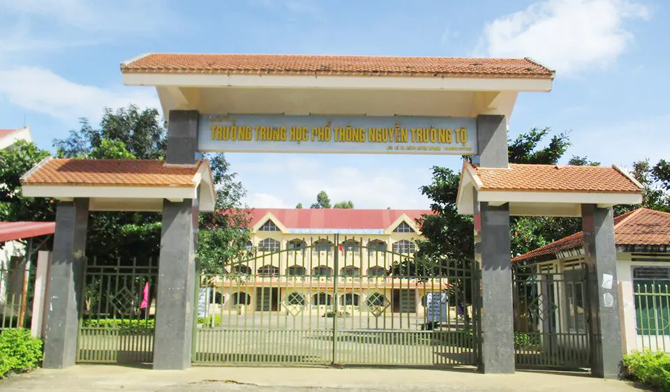 Trường cấp 3 ở Đắk Lắk phân công học sinh trực, quét dọn trường cả kỳ nghỉ tết 