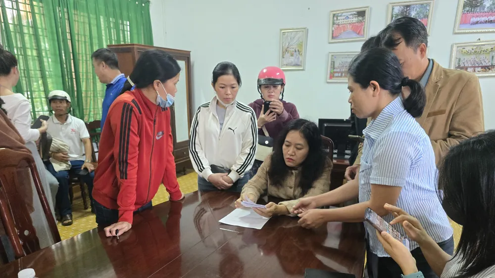 Vụ trường tư “giam” hồ sơ học sinh: Đã trả lại hồ sơ nhưng chưa trả tiền học phí