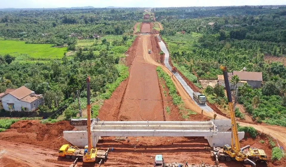 Đẩy nhanh tiến độ thi công cao tốc Khánh Hoà – Buôn Ma Thuột