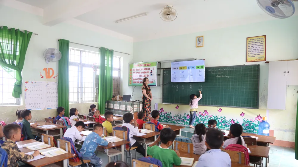 Nhiều địa phương tại tỉnh Đắk Lắk đang xem xét truy thu lại tiền phụ cấp ưu đãi của nhiều giáo viên do chi sai