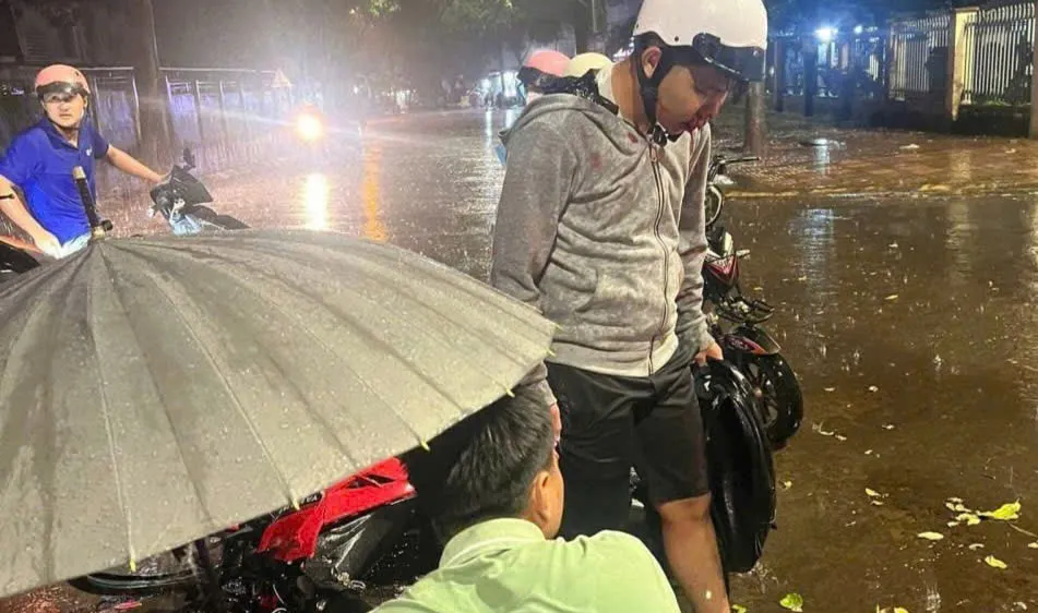 Đắk Lắk: Truy tìm xe bán tải tông một học sinh nguy kịch rồi bỏ trốn