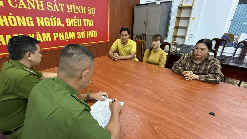 Vay hơn 21 tỷ đồng rồi đe dọa tố cáo chủ nợ cho vay lãi nặng