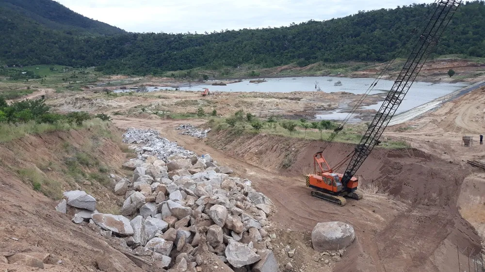 Đề nghị xử phạt chủ đầu tư và đơn vị thiết kế hồ chứa Ia Rtô do có vi phạm 
