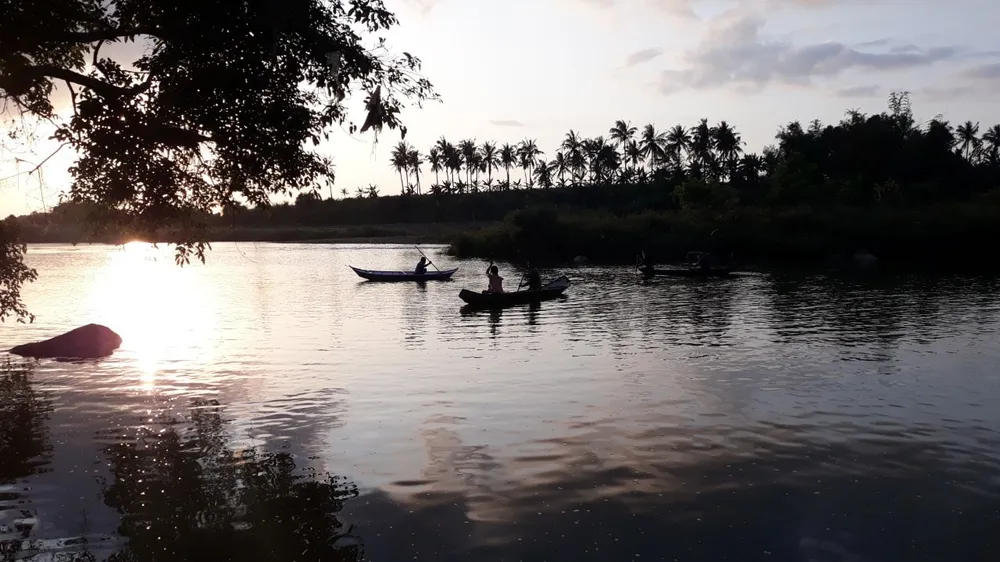 2 học sinh đuối nước trên sông Ba