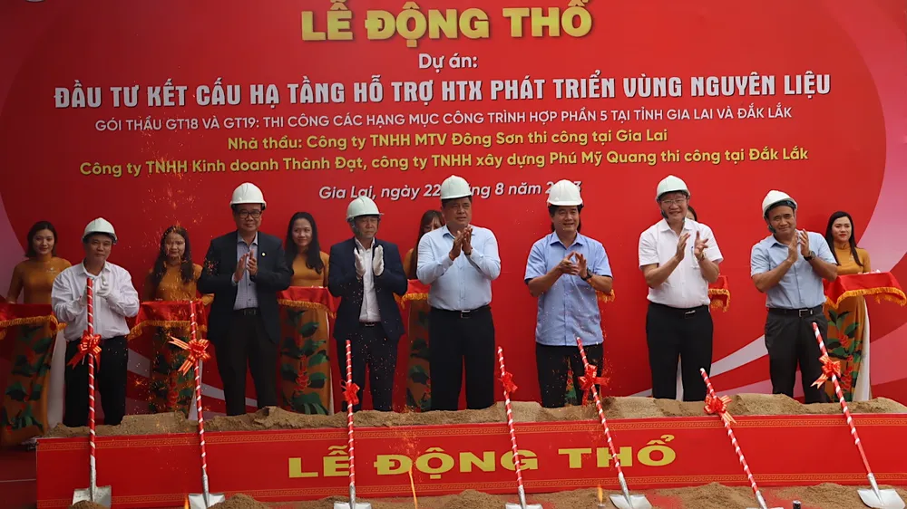 Đưa sinh viên nông nghiệp về thực tập và làm việc tại các vùng nguyên liệu cà phê Tây Nguyên