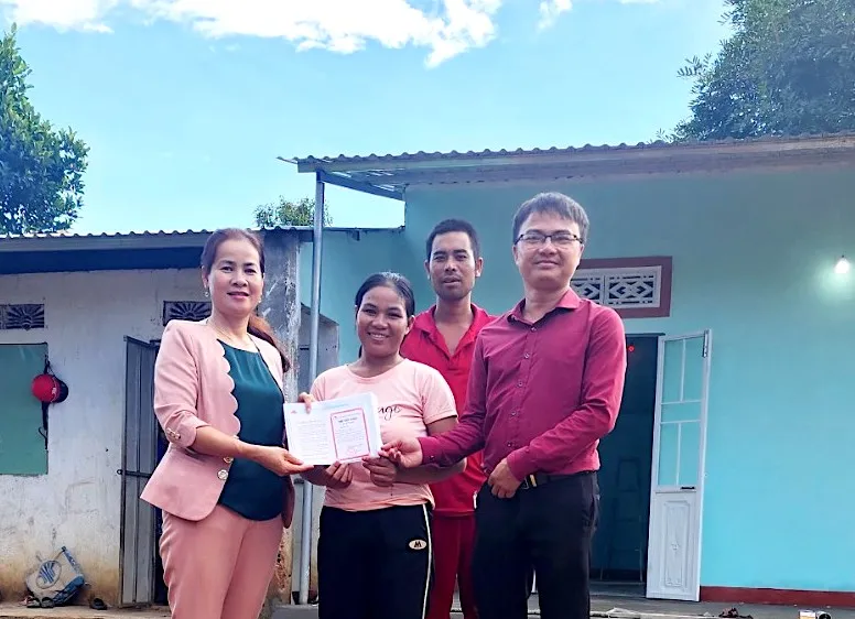 Bạn đọc Báo SGGP tiếp tục hỗ trợ cho cô gái nuôi 3 em mồ côi