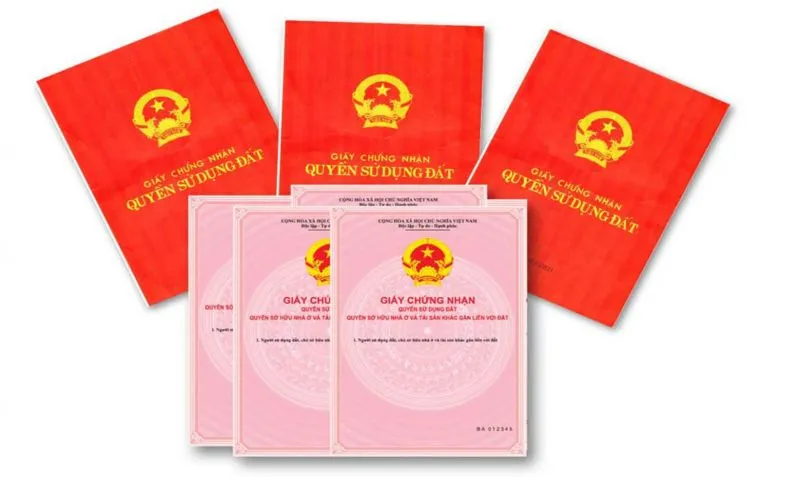Tạm giữ 2 công chức phòng tài nguyên môi trường vì nhận hối lộ để làm hồ sơ đất đai