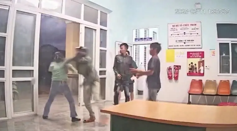 Gia Lai: Nữ nhân viên y tế bị nhóm người hành hung tại trạm y tế