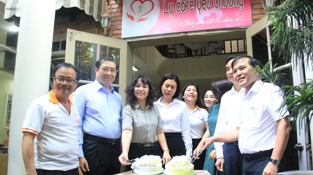 Hội Nhà báo TP Đà Nẵng tái khởi động Chương trình Ly cà phê yêu thương số tháng 6-2020