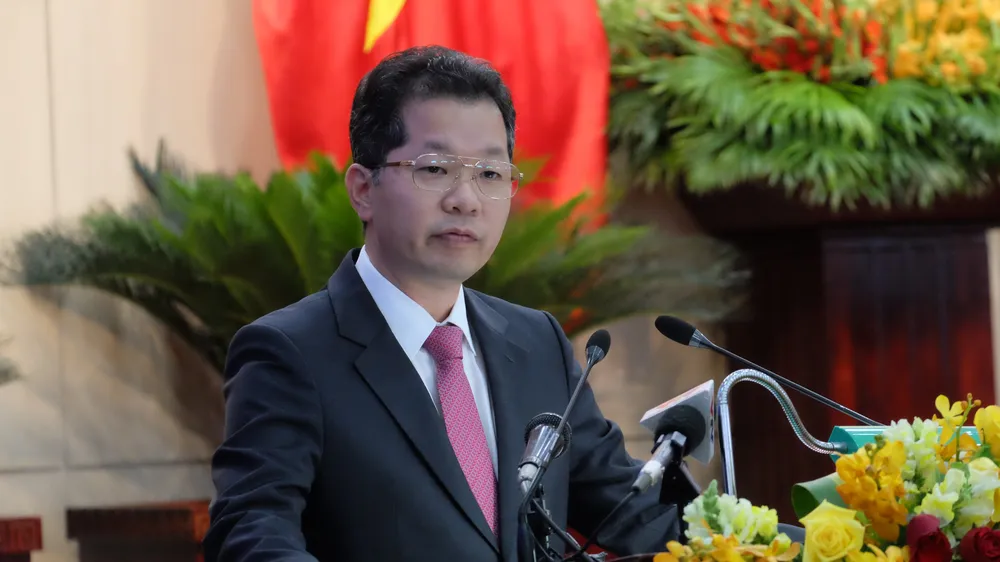 Bí thư Thành ủy Đà Nẵng Nguyễn Văn Quảng phát biểu tại kỳ họp thứ 17 HĐND TP Đà Nẵng khóa IX