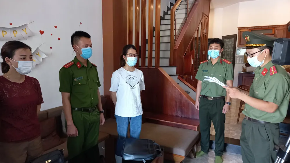 Lê Thị Thanh Lộc nhận lệnh khởi tố, bắt tạm giam tại nơi lưu trú