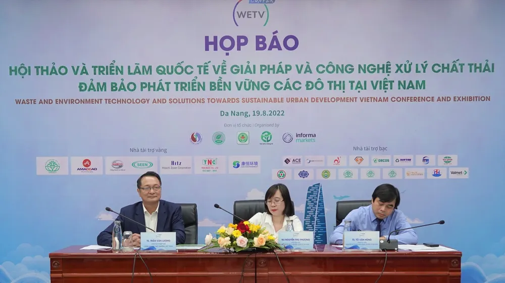 Quang cảnh họp báo