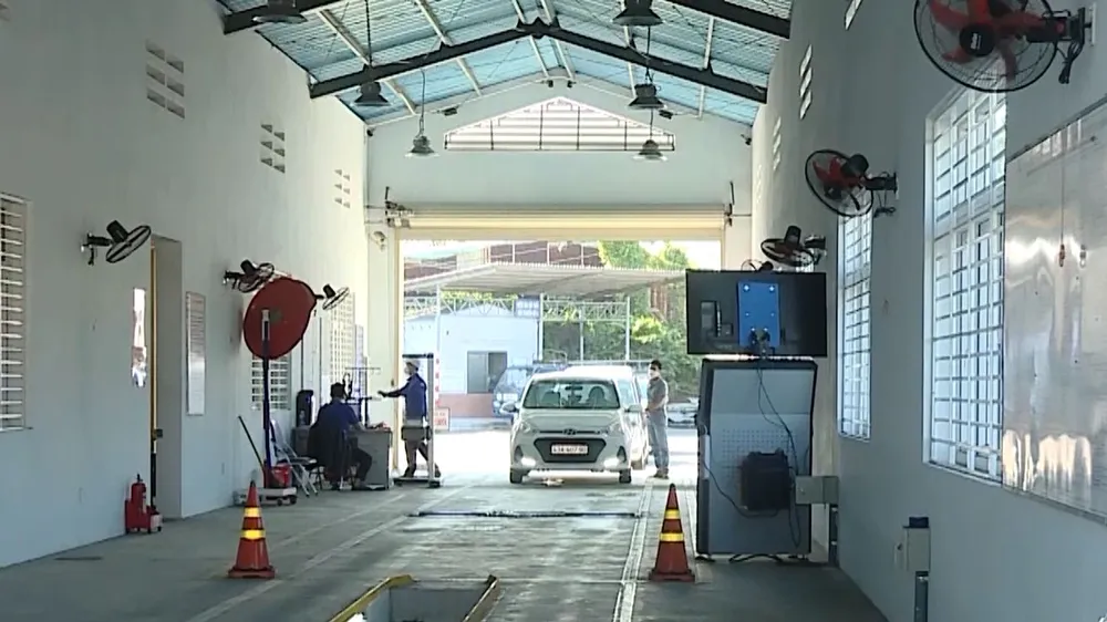 Một cơ sở đăng kiểm 43-01S (số 25 Hoàng Văn Thái, quận Liên Chiểu, TP Đà Nẵng)